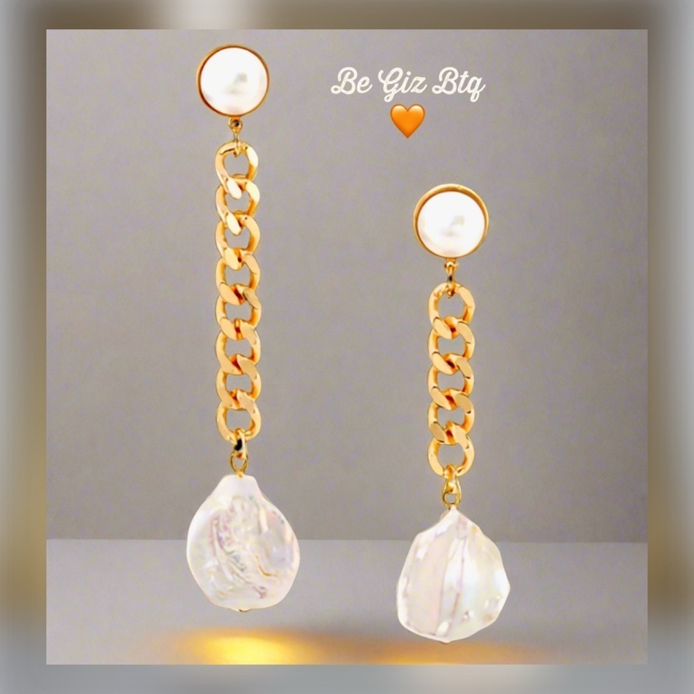 🔥🔥DANNIJO Authentic Kate Gold Tone & Faux Pearl Asymmetric Chain Drop Earrings - Picture 6 of 12